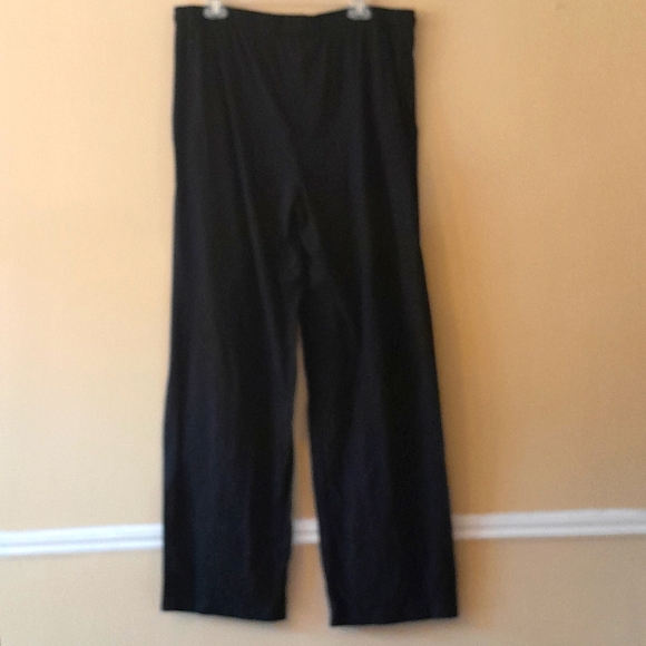 Hogwarts Sweatpants Men’s Black Harry Potter Pajama Pants - Picture 2 of 5